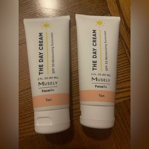 SOLD DO NOT BUY - Two Pieces Musely Day Cream Sunscreen ( Tan ) 90 ML - SPF 30